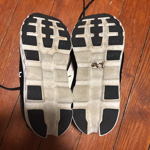 Women’s On Cloudstratus running shoes size 8.5 - Picture 5 of 5